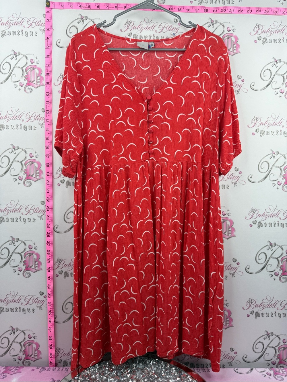 ICHI dress moons Flowy Red Midi Dress with Crescent Print and Button Front